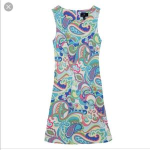 Sleeveless paisley print dress